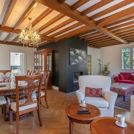 Grande Maison Au Calme Dans Une Propriete Privee *