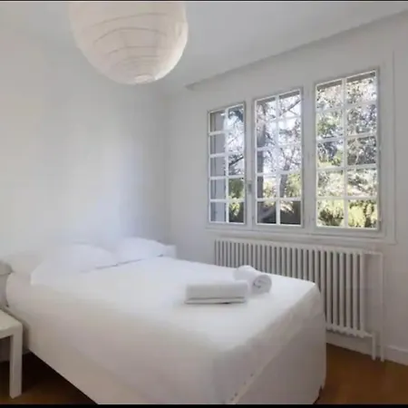 Grande Maison Au Calme Dans Une Propriete Privee Limonest